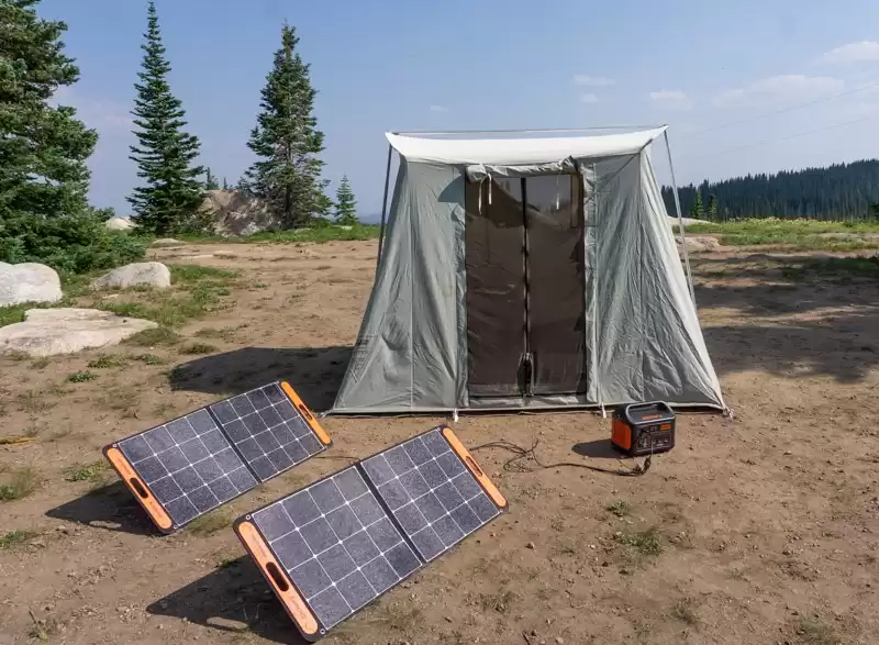 Jackery Solar Generator 1000 with 2x Solar Panels